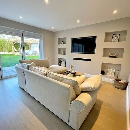 Modern, Central Bungalow With Large Garden Bournemouth Exterior photo